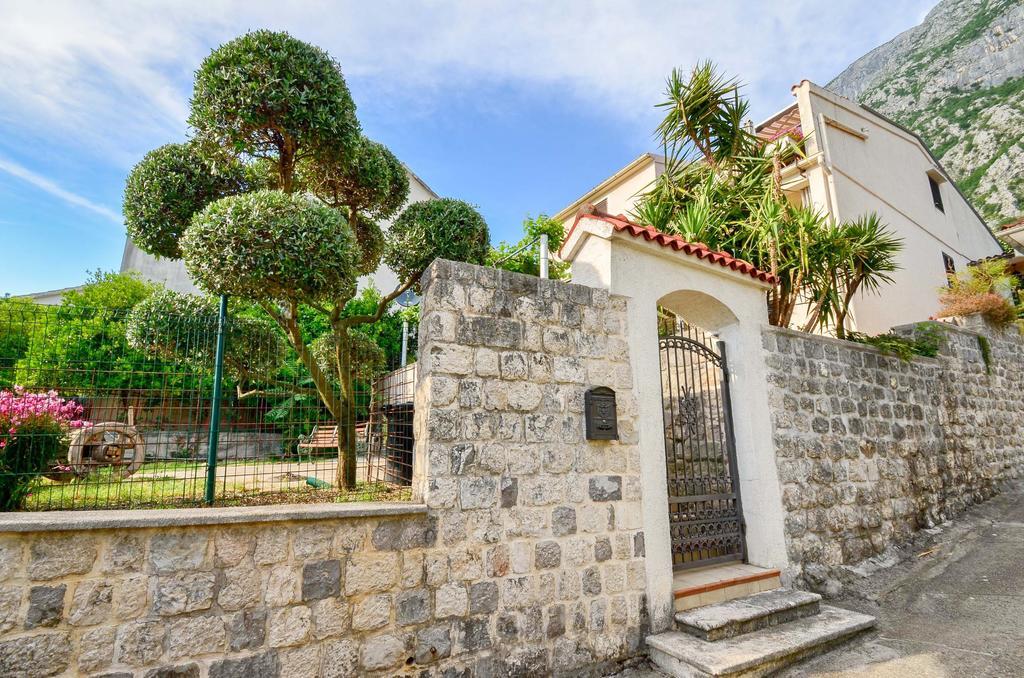 La Grande Apartments Kotor Exterior photo